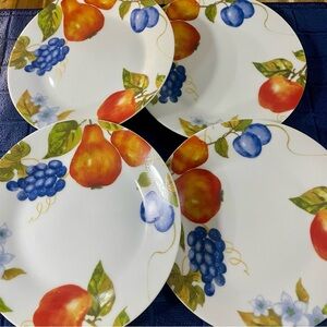 Vintage Pfaltzgraff Orchard Pattern Fruit on White Porcelain Salad Plates  7.5”